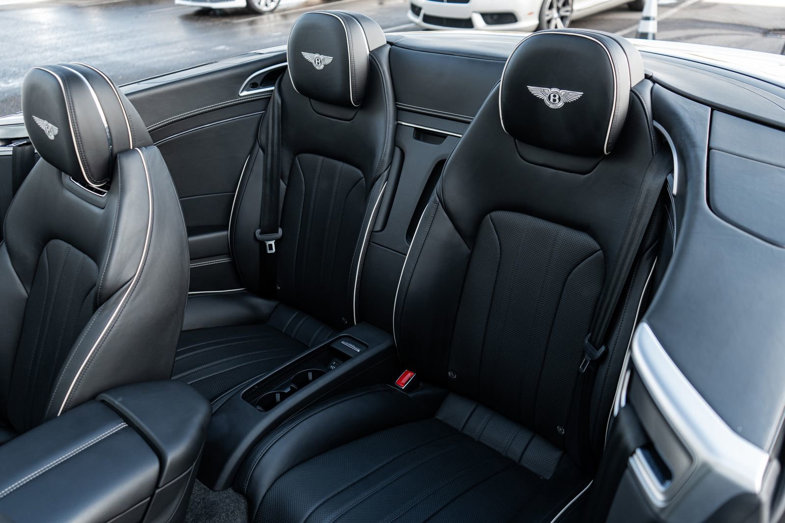 Used 2022 Bentley Continental GT image 30