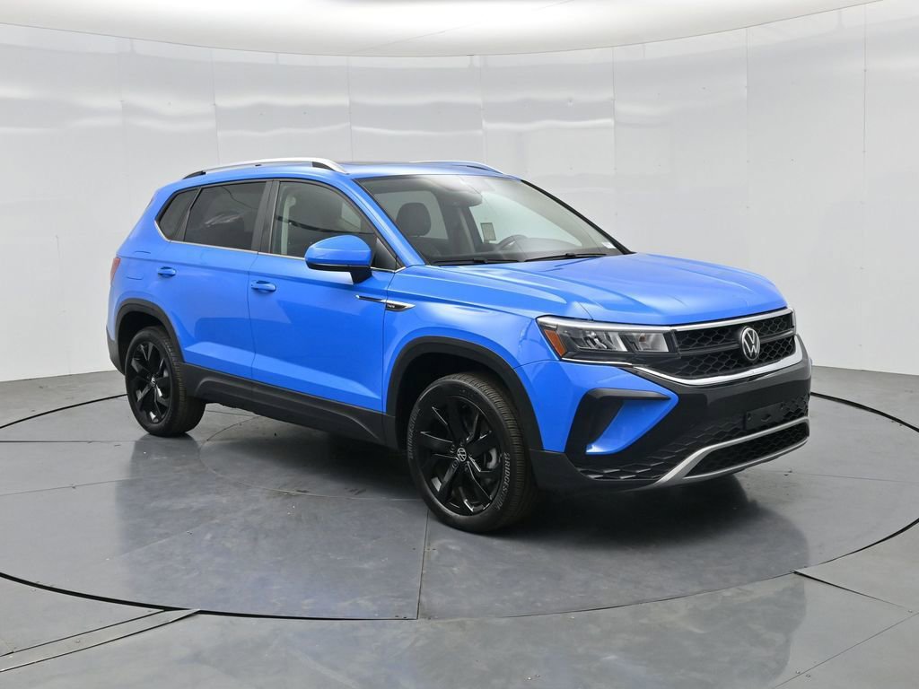 Used 2023 Volkswagen Taos SE w/ Panoramic Sunroof Package FWD image 25
