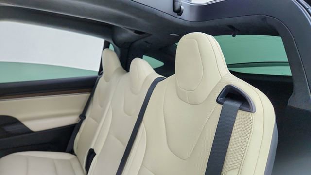 Used 2023 Tesla Model X image 28