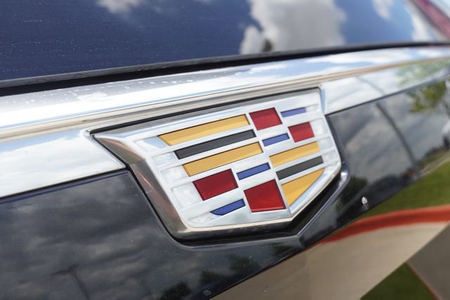 Used 2024 Cadillac Escalade ESV Premium Luxury Platinum image 10