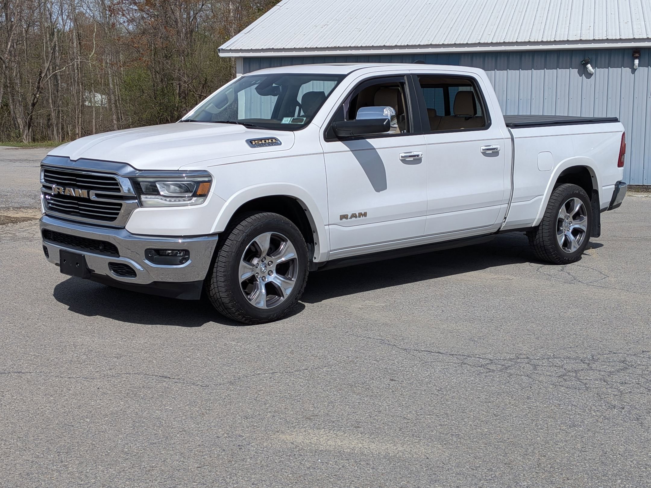 Used 2019 RAM 1500 Laramie AWD/4WD image 7