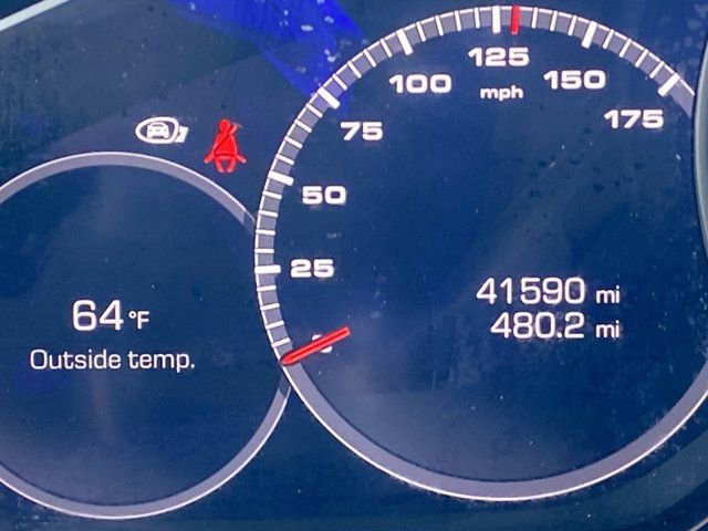 Used 2021 Porsche Cayenne Coupe w/ Premium Package image 17