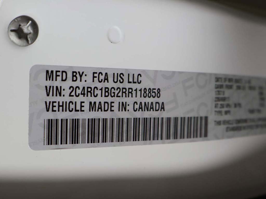 Used 2024 Chrysler Pacifica Touring-L image 48