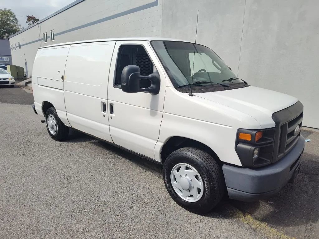 Used 2013 Ford E-150 and Econoline 150 w/ PWR Group image 3