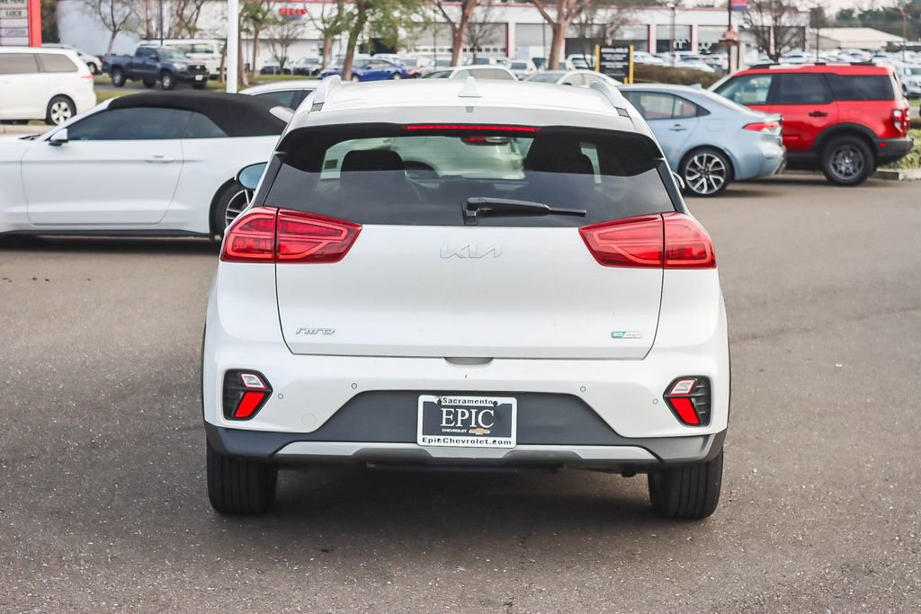 Used 2022 Kia Niro EX Premium image 3