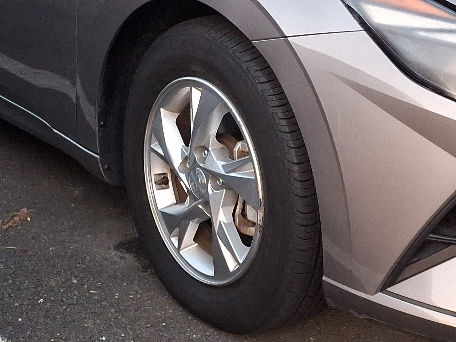 Used 2023 Hyundai Elantra SE FWD image 6