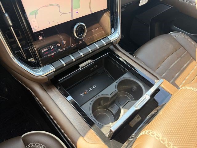 Used 2025 GMC Yukon XL Denali Ultimate w/ LPO, Floor Liner Package AWD/4WD image 24