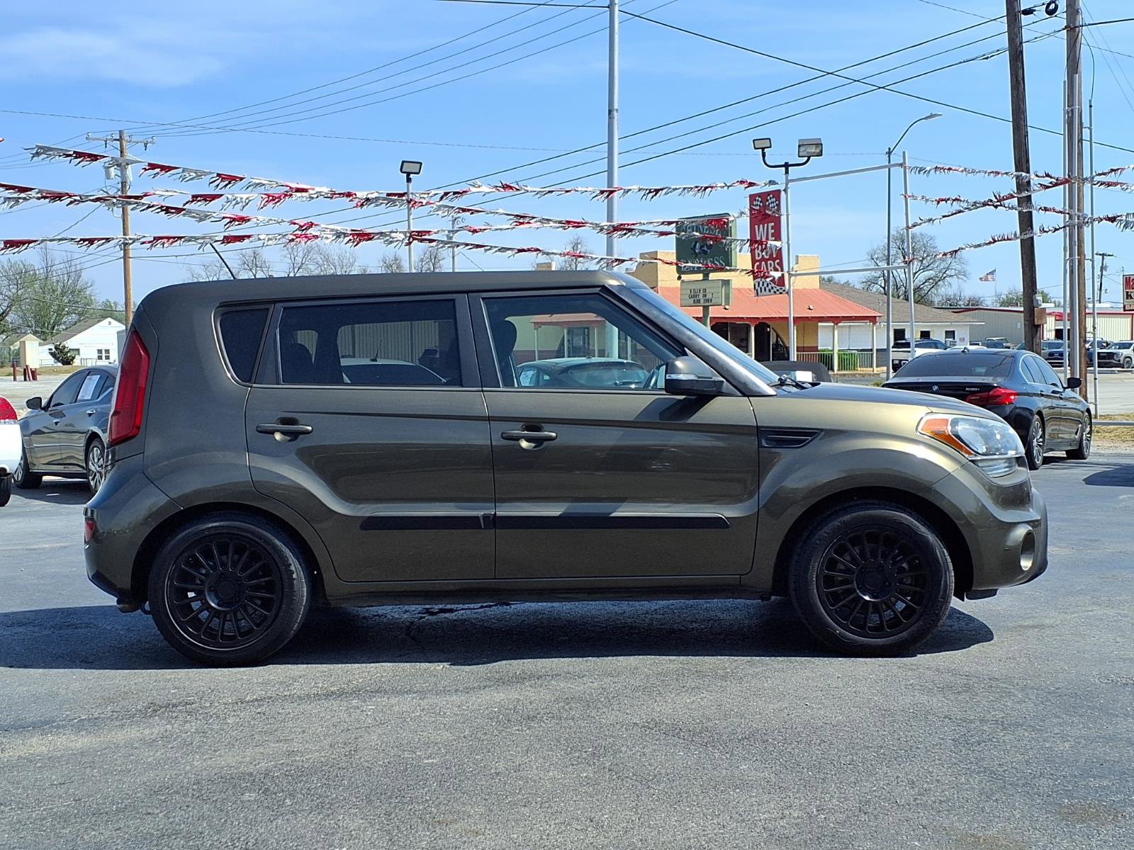Used 2012 Kia Soul + image 2