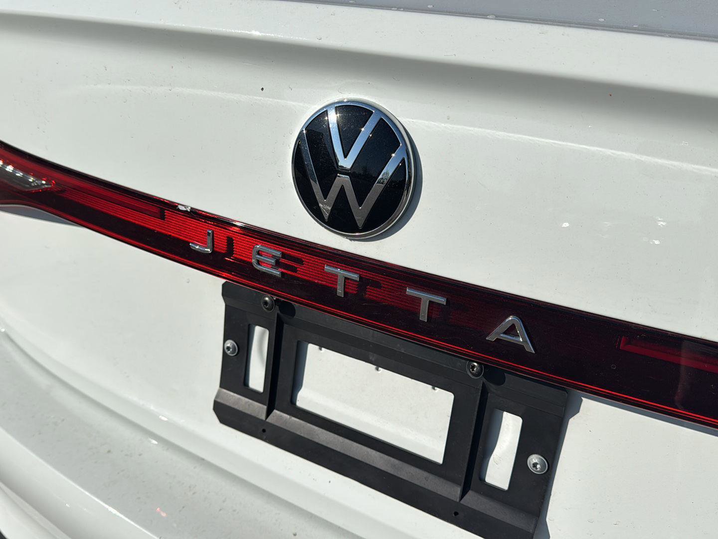 Used 2025 Volkswagen Jetta Sport image 5