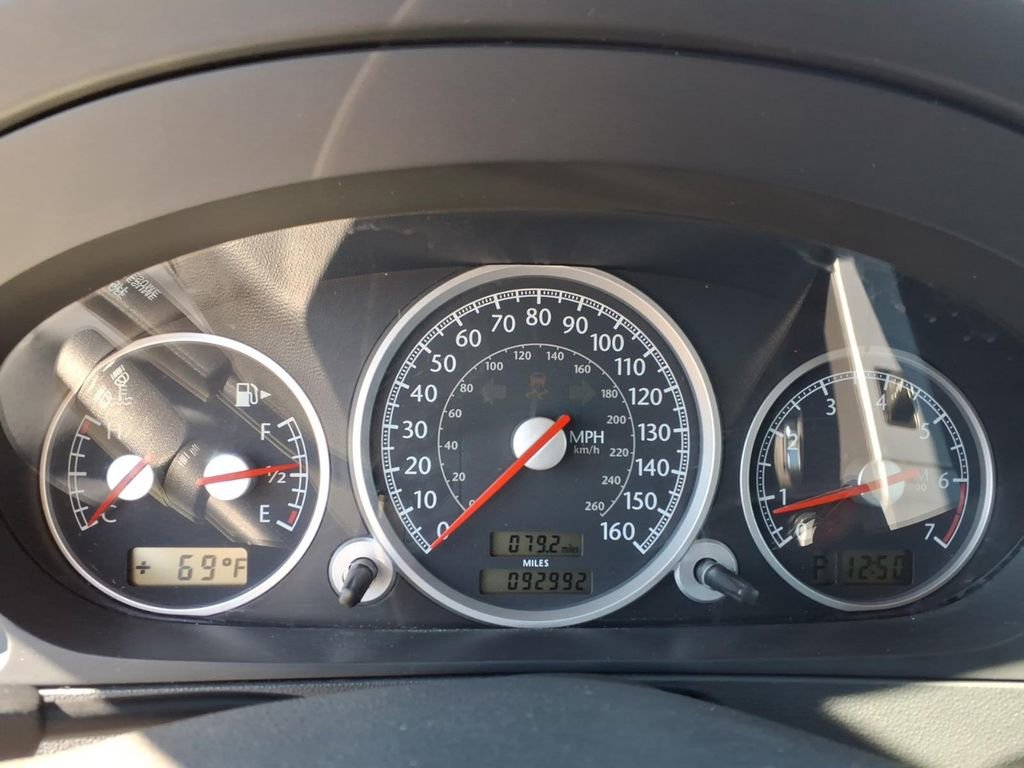 Used 2008 Chrysler Crossfire Limited image 14