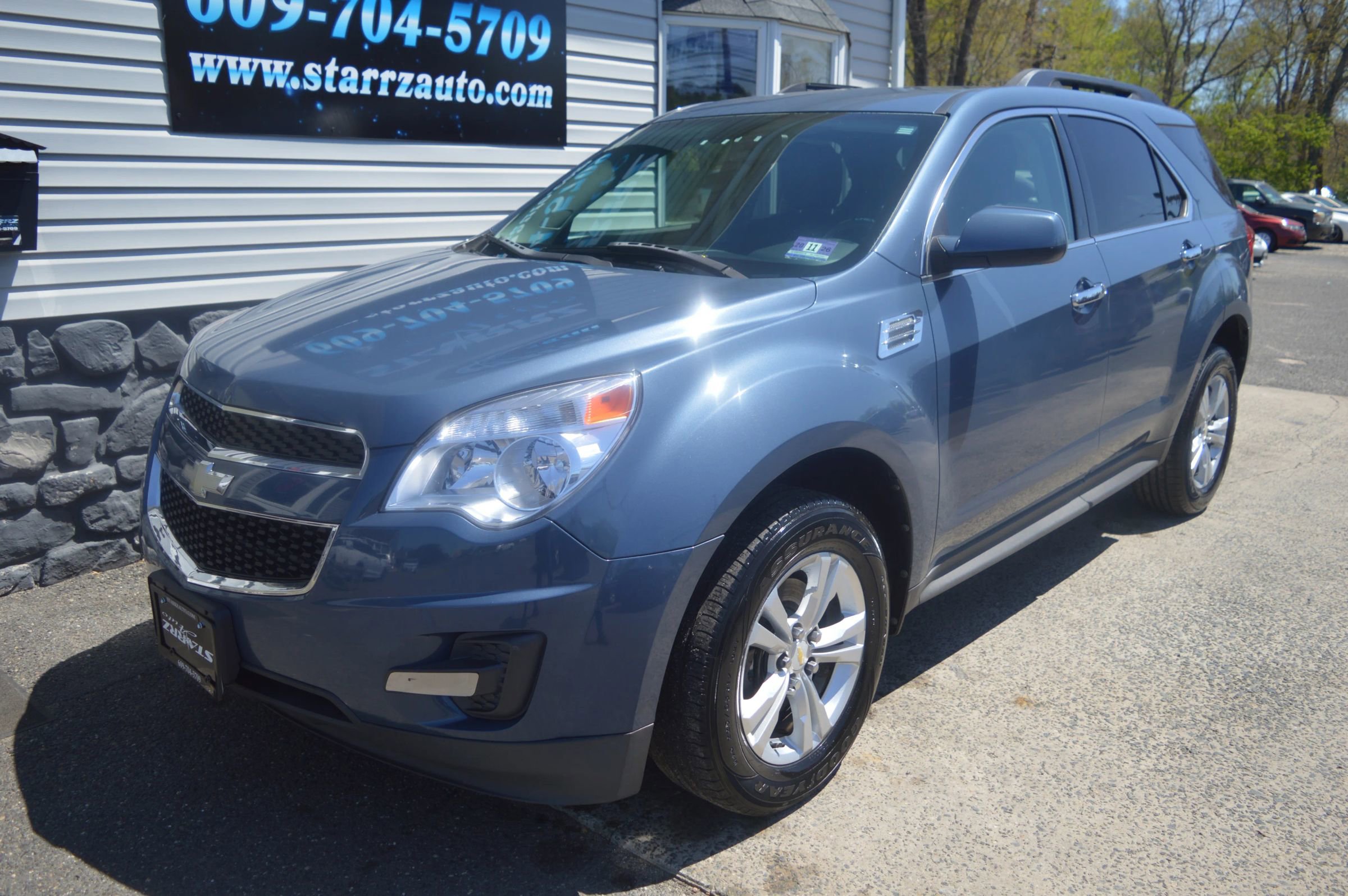 Used 2011 Chevrolet Equinox LT w/ Driver Convenience Package FWD image 1