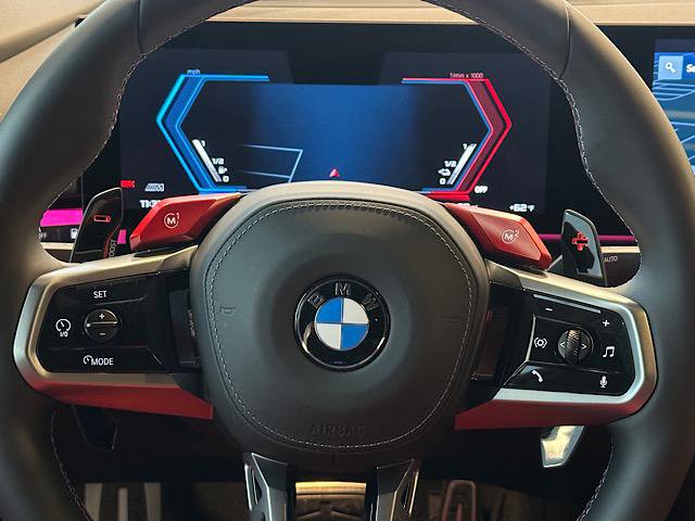 Used 2025 BMW M5 w/ Carbon Package image 29