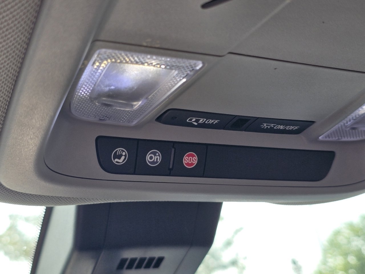 Used 2019 Chevrolet Equinox LT FWD image 23