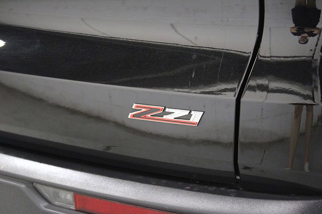 Used 2025 Chevrolet Traverse Z71 w/ LPO, Floor Liner Package AWD/4WD image 47