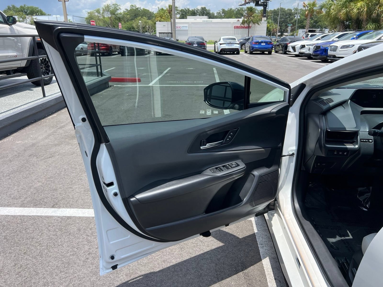 Used 2025 Toyota Prius Limited FWD image 26