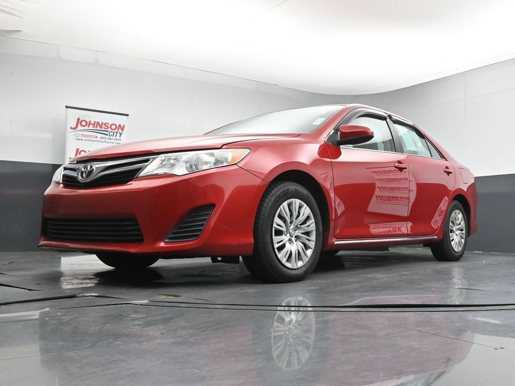 Used 2014 Toyota Camry LE FWD image 20