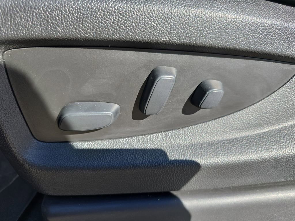 Certified 2020 GMC Yukon XL Denali AWD/4WD image 30