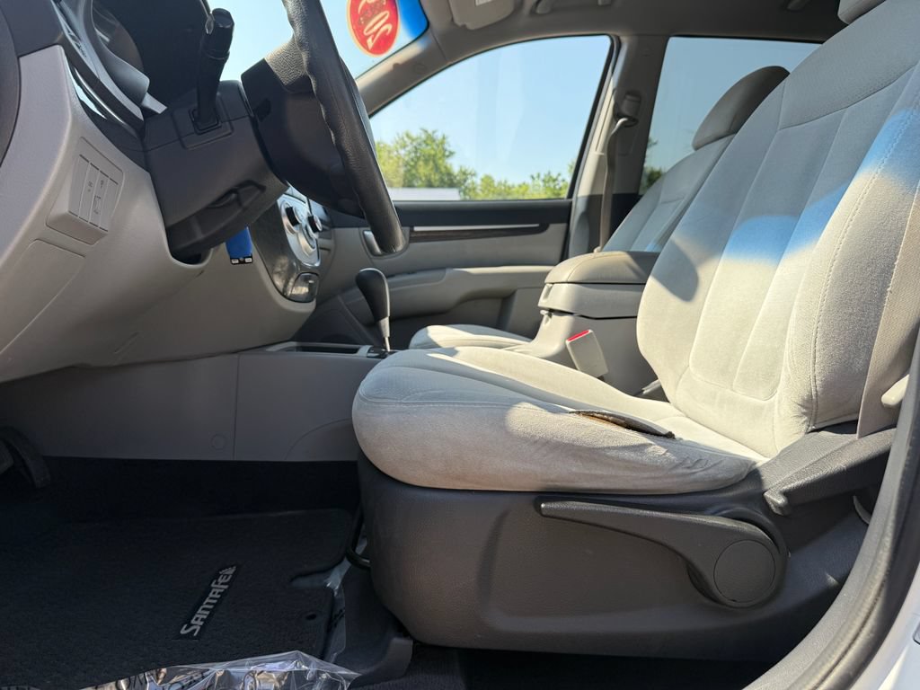 Used 2009 Hyundai Santa Fe GLS w/ Popular Equipment Pkg 2 FWD image 17