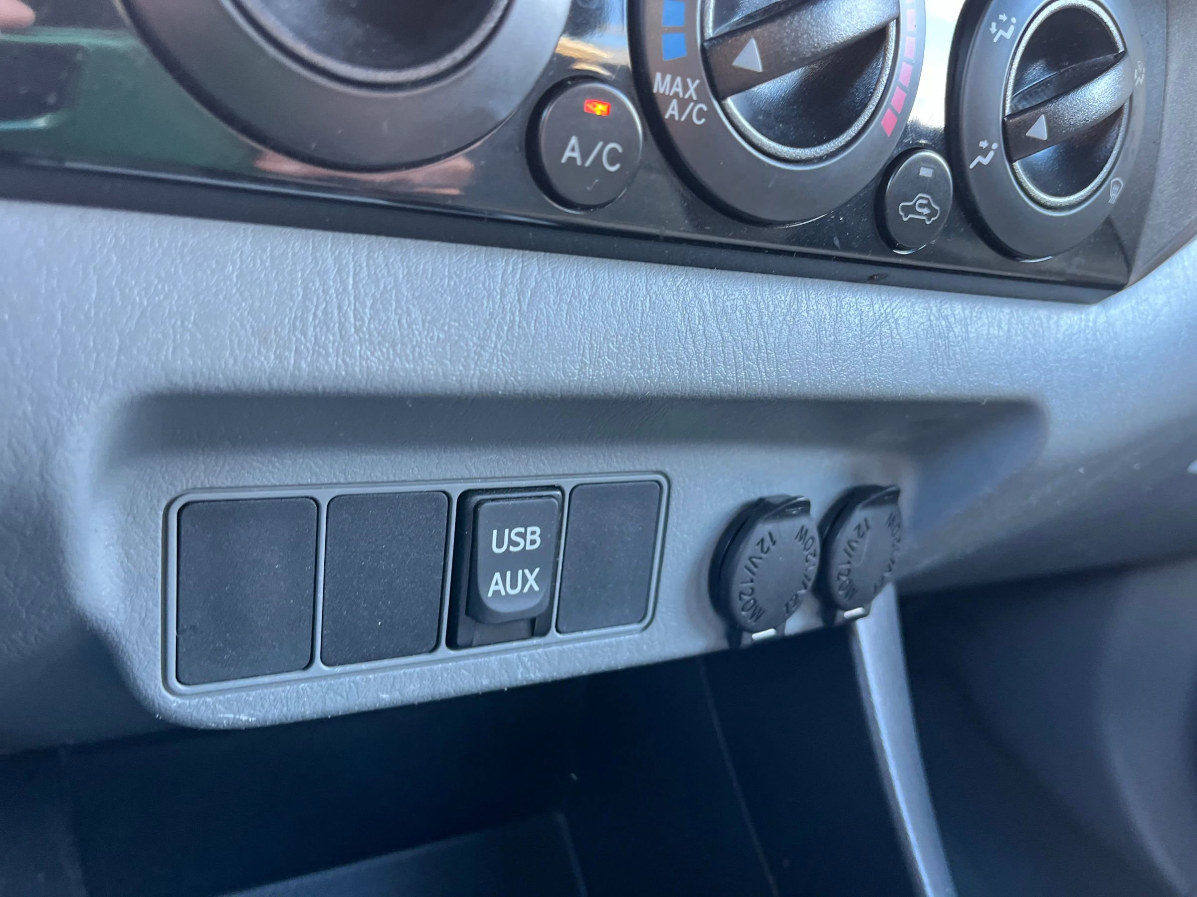 Used 2013 Toyota Tacoma 4x4 Double Cab image 22