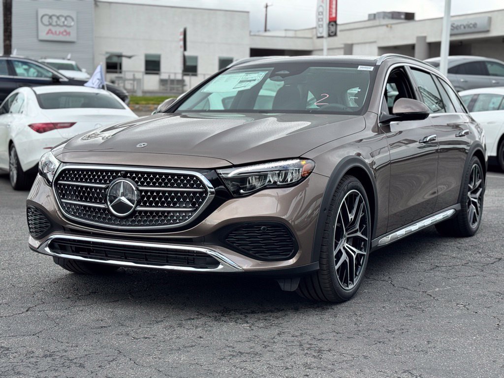 New 2025 Mercedes-Benz E 450 4MATIC All-Terrain Wagon image 7