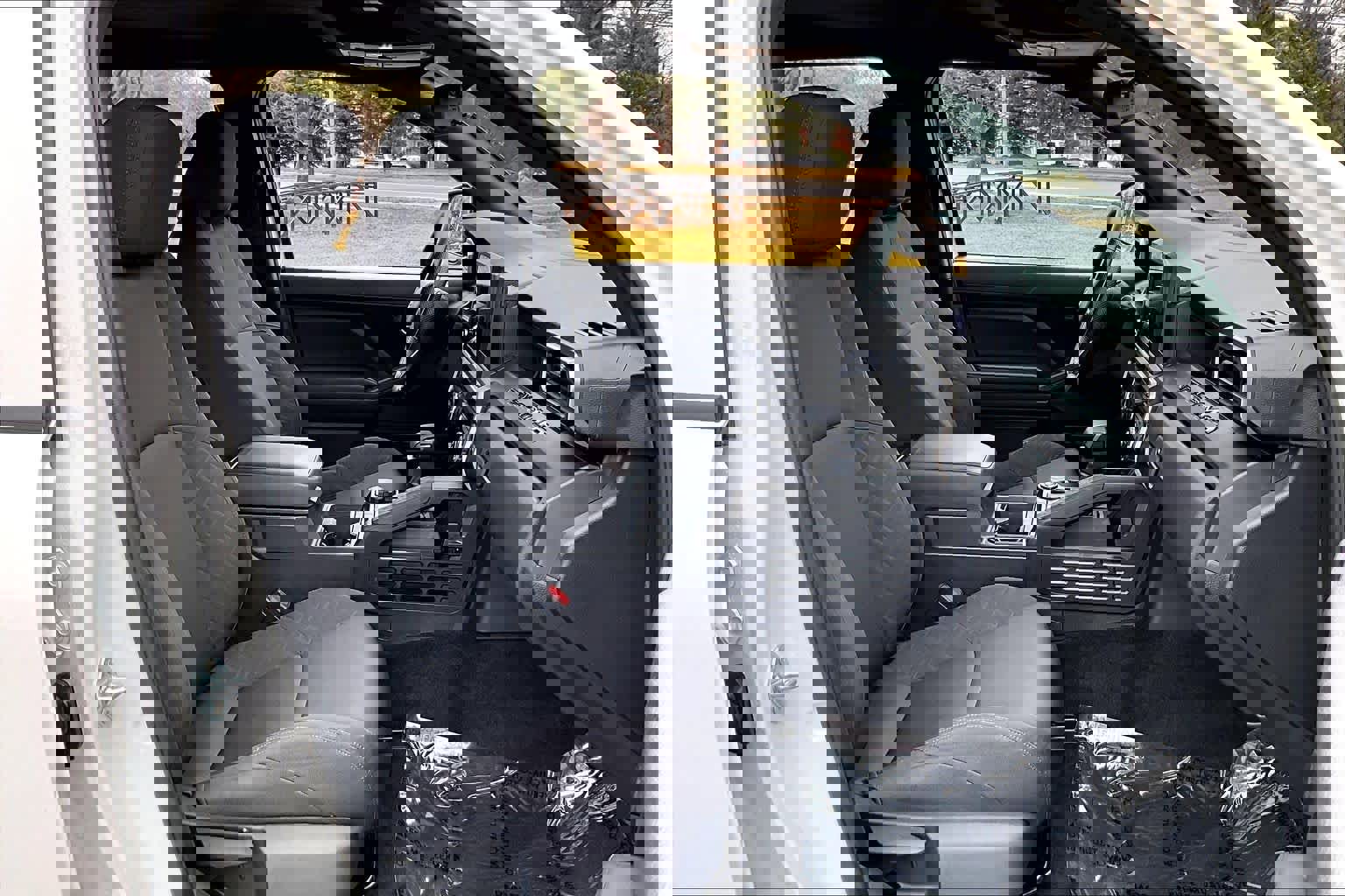 Used 2024 Toyota Tacoma SR w/ SR Upgrade Package image 9