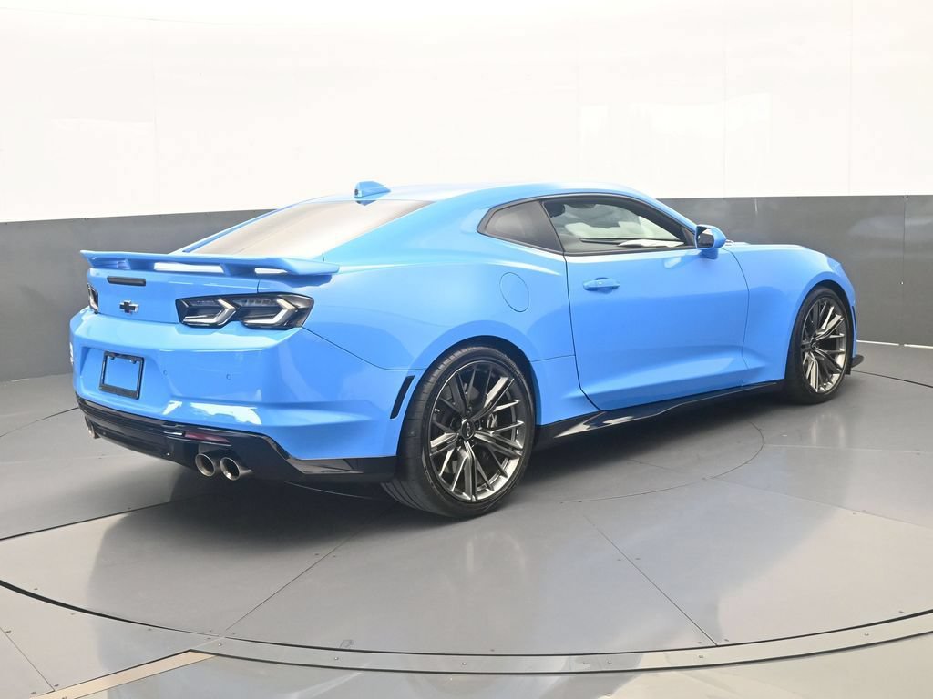Used 2023 Chevrolet Camaro ZL1 RWD image 6