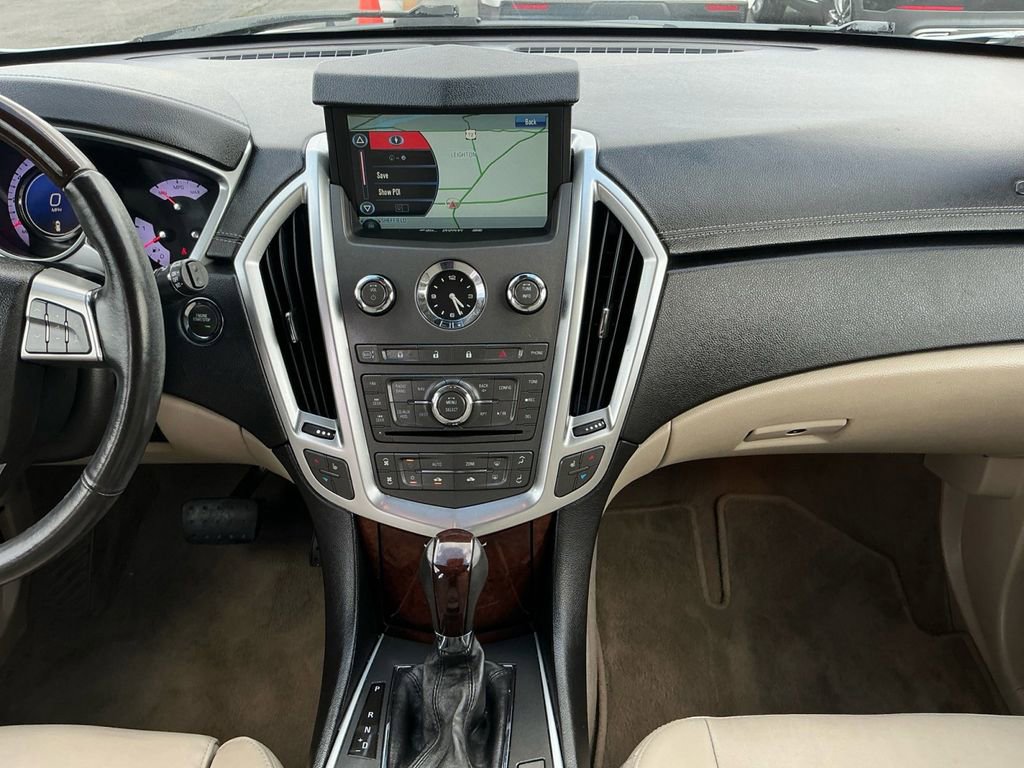 Used 2012 Cadillac SRX Luxury image 20