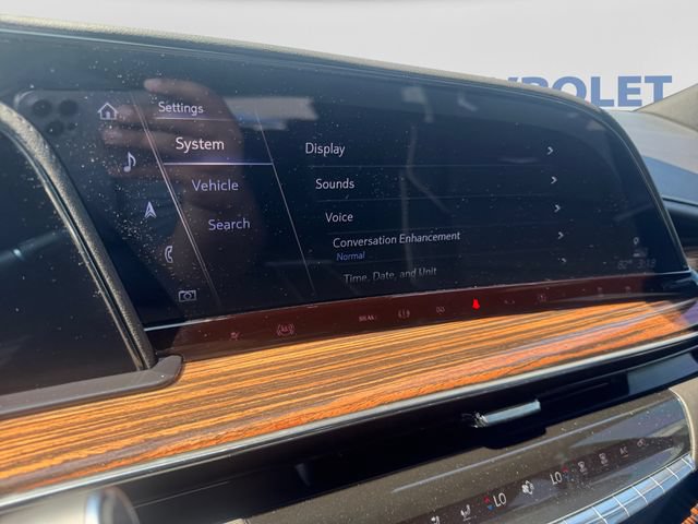 Certified 2024 Cadillac Escalade Premium Luxury w/ LPO, Floor Liner Package AWD/4WD image 15