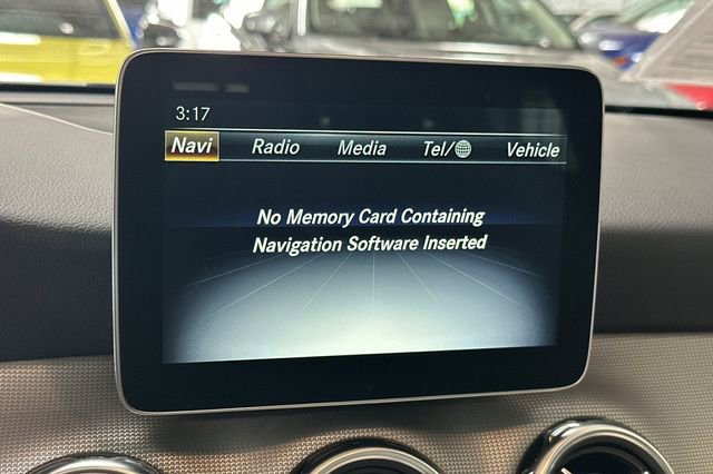 Used 2019 Mercedes-Benz GLA 250 4MATIC image 24
