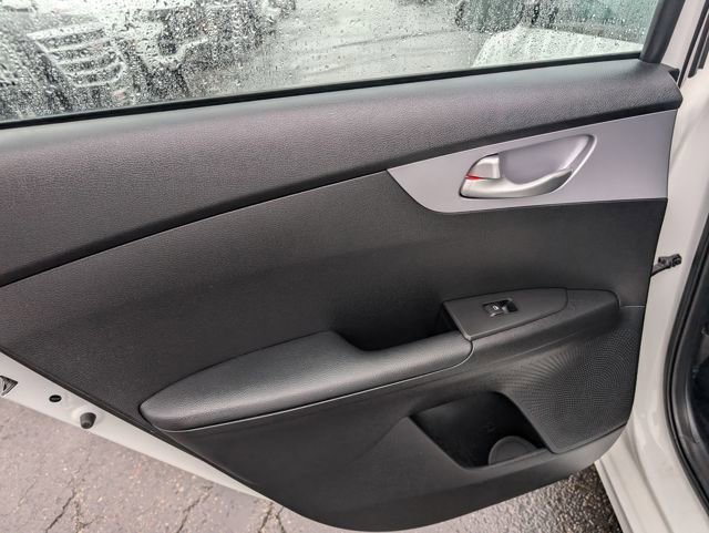 Used 2024 Kia Forte LXS w/ LXS Technology Package image 10