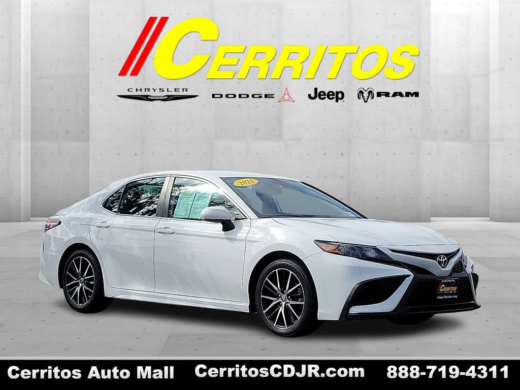 Used 2021 Toyota Camry SE