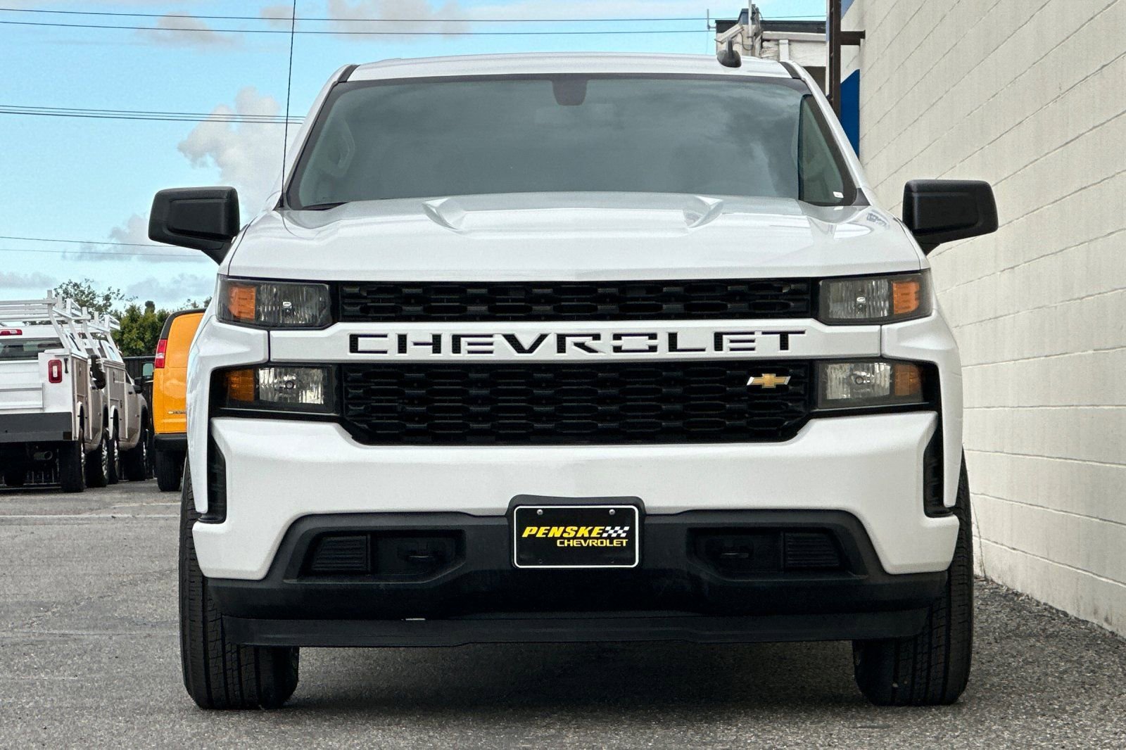 Used 2020 Chevrolet Silverado 1500 Custom w/ Custom Value Package image 9