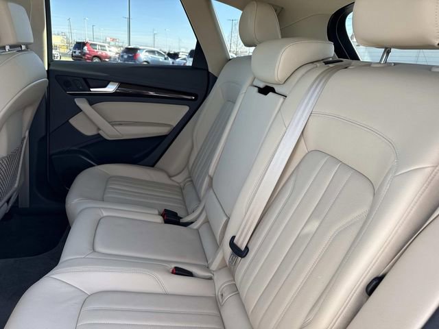 Used 2018 Audi Q5 2.0T w/ Premium Plus Package image 26
