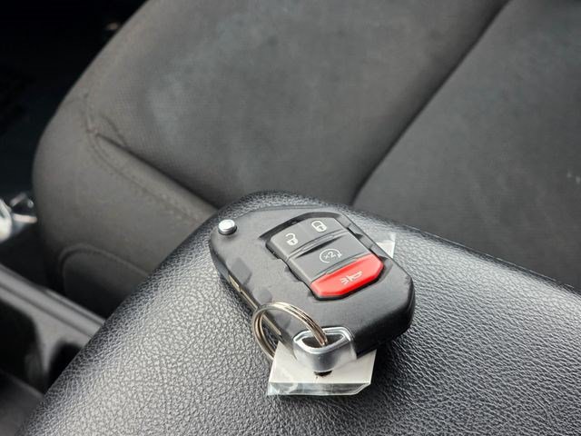 Used 2023 Jeep Wrangler Unlimited w/ Sun & Screen Package AWD/4WD image 40