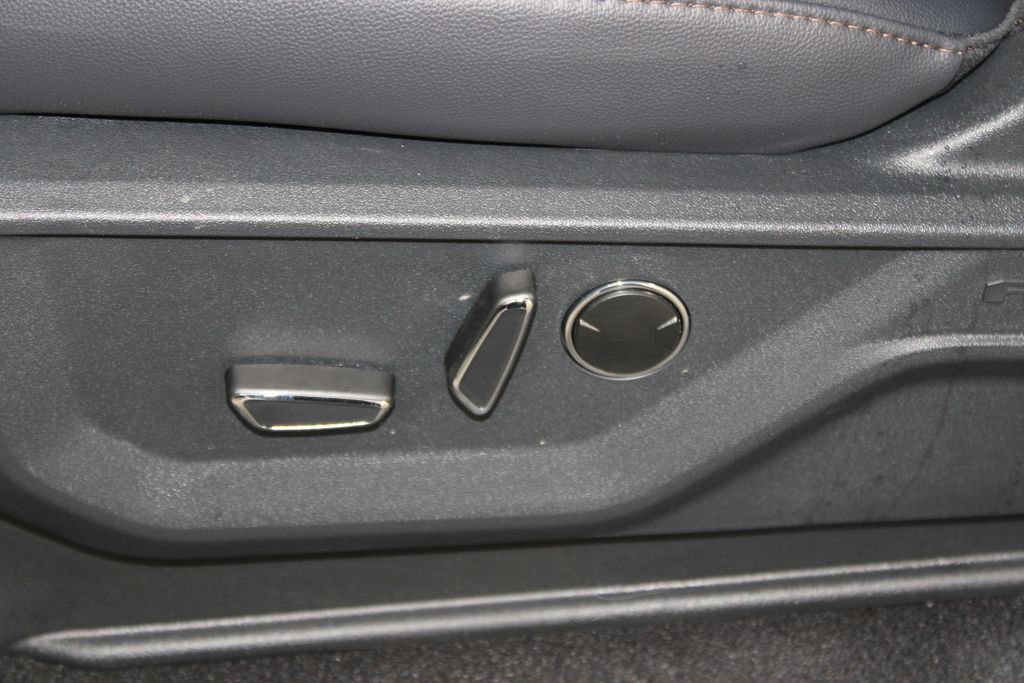 New 2025 Ford F150 Lariat w/ Equipment Group 502A High image 22