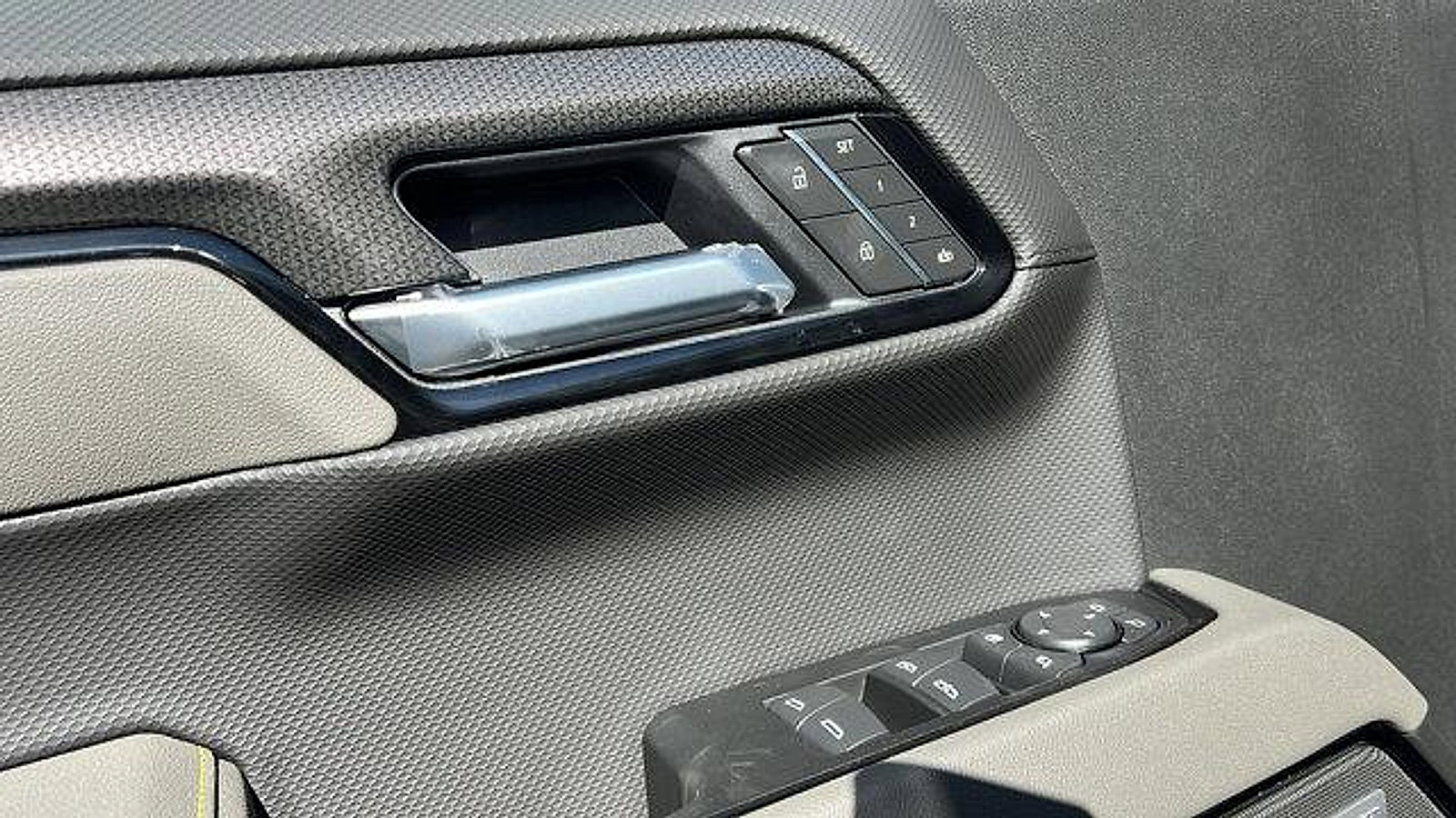 New 2026 Chevrolet Silverado 1500 ZR2 image 18