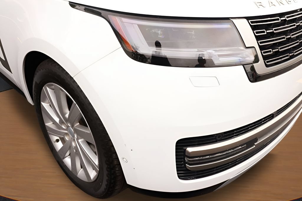 Used 2023 Land Rover Range Rover SE AWD/4WD image 3