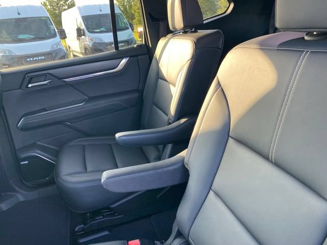 Used 2024 GMC Acadia Elevation w/ Luxury Package FWD image 31