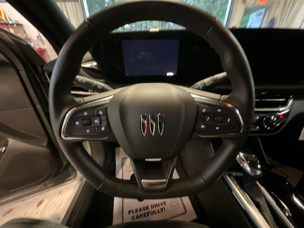 Used 2025 Buick Envista Sport Touring w/ Convenience I Package FWD image 15