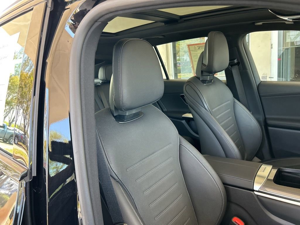 Used 2024 Mercedes-Benz GLC 43 AMG 4MATIC image 24