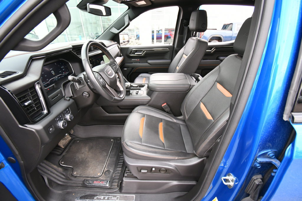 Used 2024 GMC Sierra 1500 AT4 AWD/4WD image 15