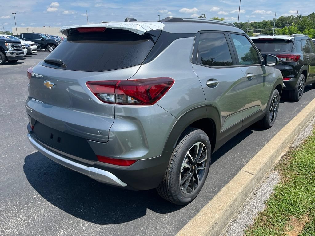 New 2026 Chevrolet TrailBlazer LT FWD image 3