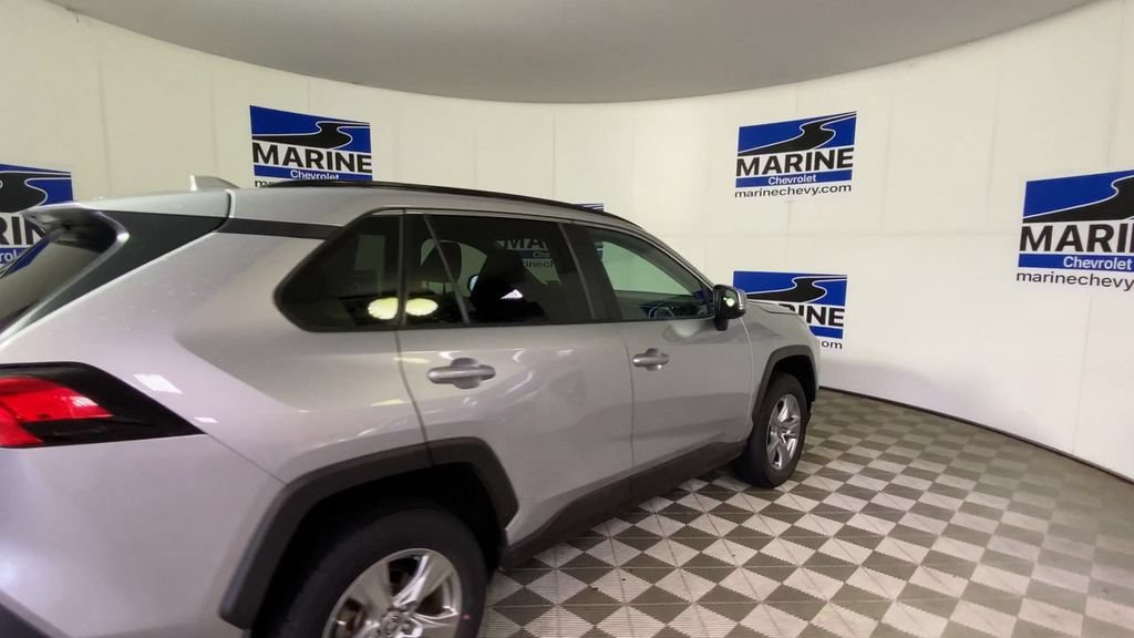 Used 2024 Toyota RAV4 XLE FWD image 2