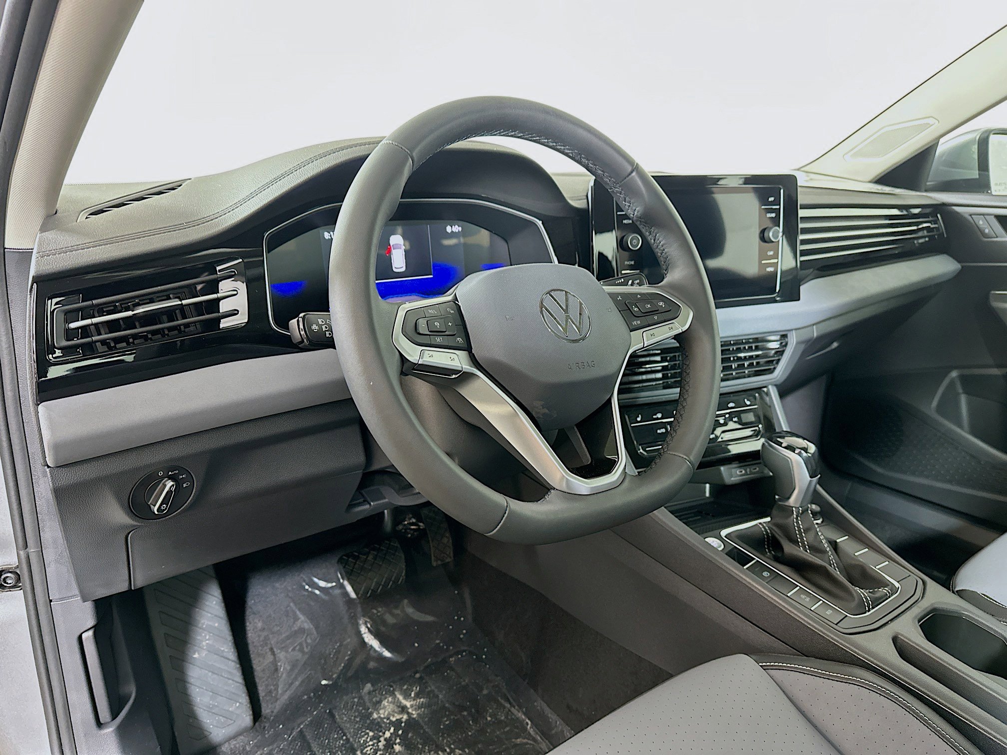 New 2026 Volkswagen Jetta SE image 9