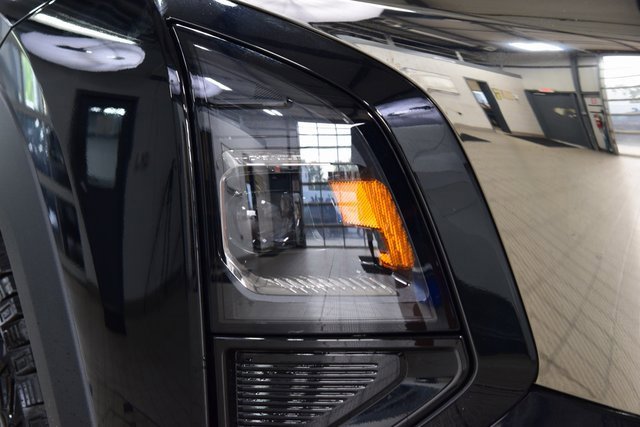 Used 2026 Chevrolet Equinox ACTIV image 16
