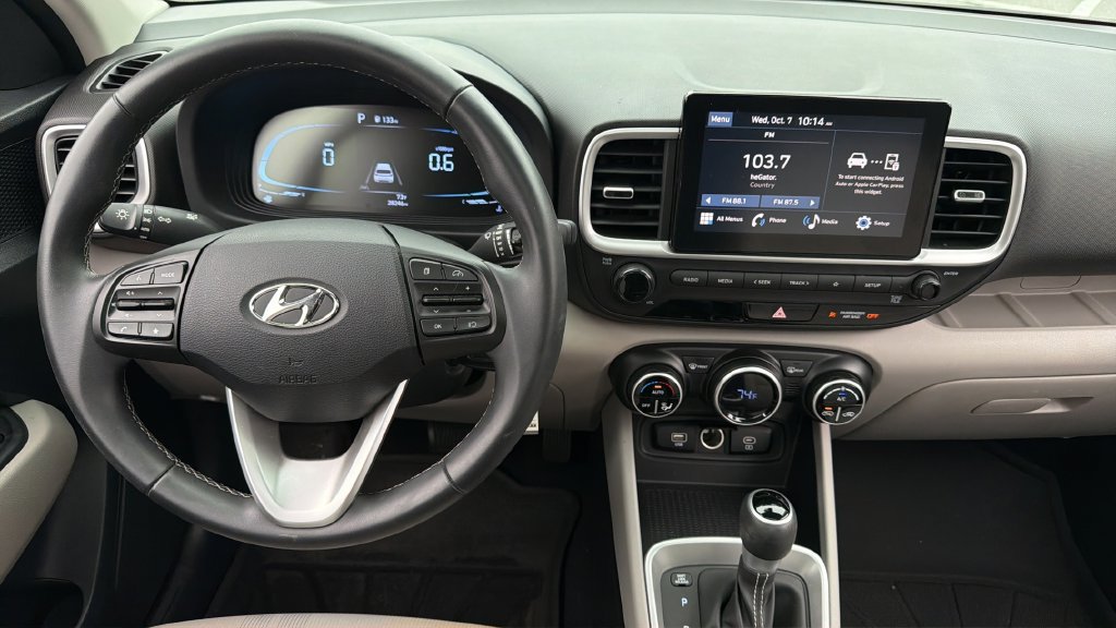 Used 2023 Hyundai Venue SEL FWD image 20
