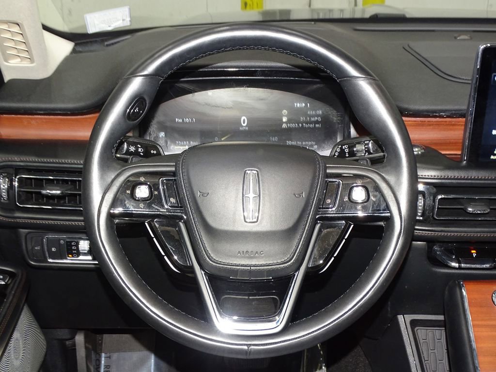 Used 2020 Lincoln Aviator Reserve w/ Equipment Group 202A image 25