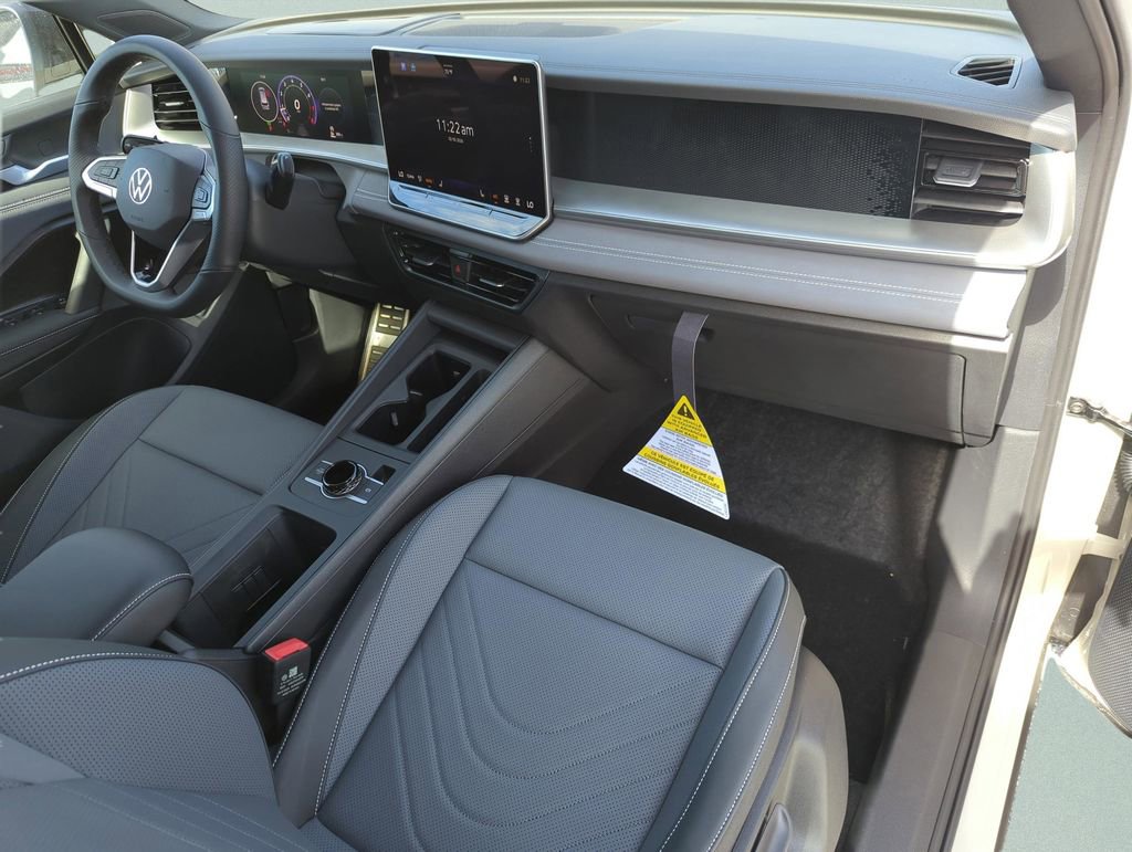 New 2026 Volkswagen Tiguan SE R-Line image 21