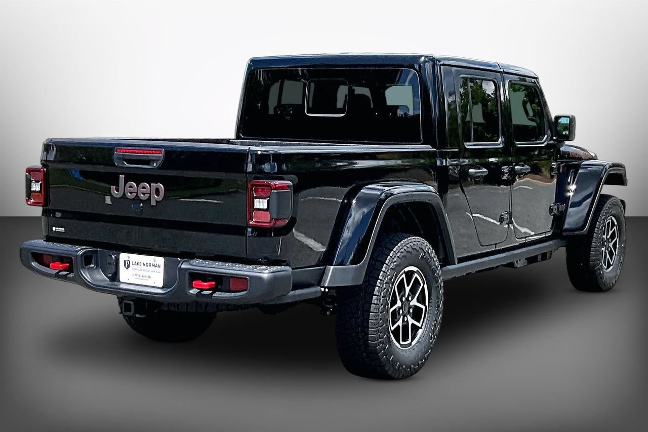 New 2026 Jeep Gladiator Rubicon w/ Steel Power Dome Hood Package AWD/4WD image 8