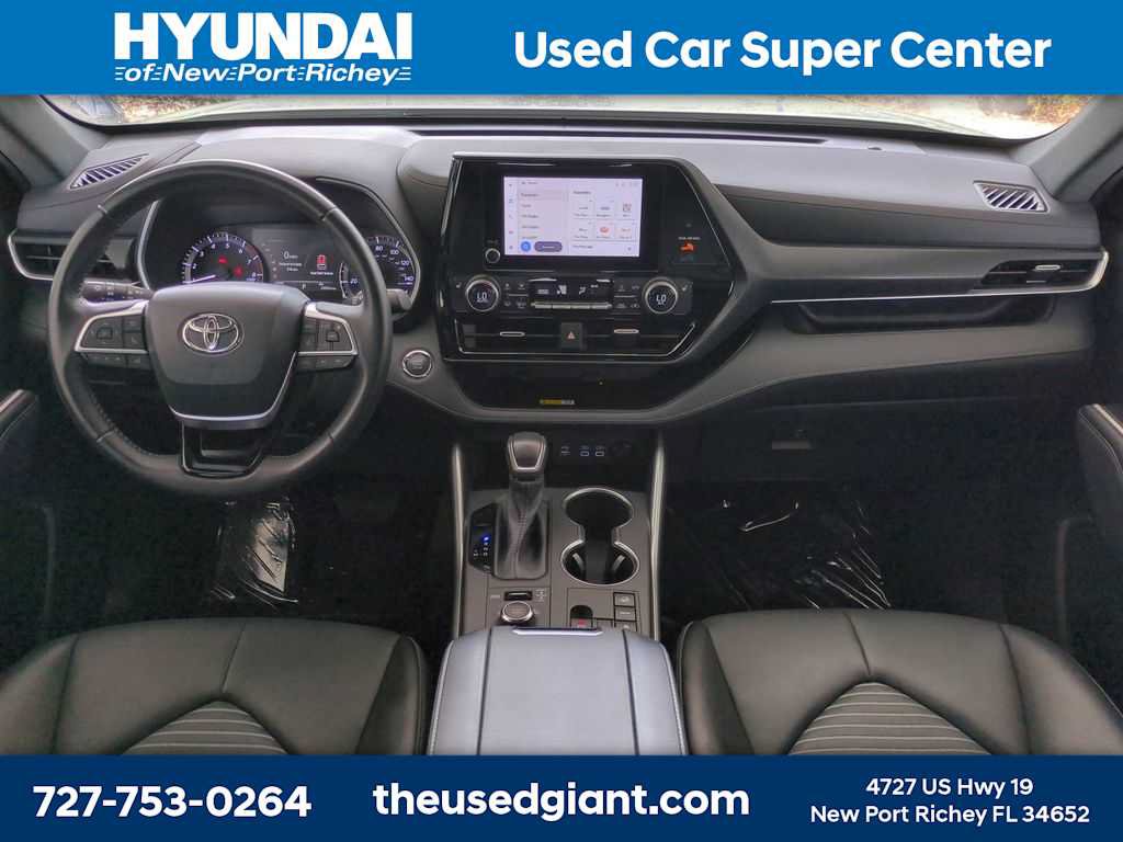 Used 2023 Toyota Highlander XSE AWD/4WD image 17